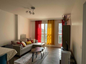 Charmand pied-à-terre between Paris and Disneyland